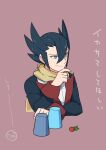  1boy bangs black_hair black_jacket blue_eyes closed_mouth commentary cup grimsley_(pokemon) hair_between_eyes hand_up highres jacket long_sleeves male_focus pkpokopoko3 pokemon pokemon_(game) pokemon_bw scarf simple_background smile solo spiked_hair translation_request yellow_scarf 