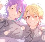  2boys ahoge blonde_hair blue_hair closed_mouth collared_shirt dot_nose earrings gradient_hair grey_ribbon grey_shirt grin highres jewelry kamishiro_rui looking_at_viewer male_focus multicolored_hair multiple_boys neck_ribbon one_eye_closed project_sekai purple_hair red_eyes ribbon sekina shirt simple_background smile streaked_hair stud_earrings tenma_tsukasa white_background wing_collar yellow_eyes 