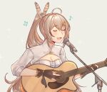  1girl acoustic_guitar bangs bow brown_hair closed_eyes commentary english_commentary feather_hair_ornament feathers gloves guitar hair_ornament highres hololive hololive_english instrument long_hair microphone microphone_stand multicolored_hair music musical_note nanashi_mumei ponytail shirt singing solo streaked_hair very_long_hair virtual_youtuber yukari_(bryleluansing) 