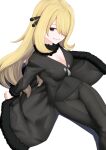  1girl absurdres bangs black_coat black_pants black_shirt blonde_hair breasts cleavage closed_mouth coat commentary_request covered_navel crossed_legs cynthia_(pokemon) fur-trimmed_coat fur_collar fur_trim grey_eyes hair_ornament hair_over_one_eye highres large_breasts long_hair long_sleeves looking_to_the_side pants pokemon pokemon_(game) pokemon_dppt prophecy_(rakuichimonji) shirt sitting smile solo white_background 