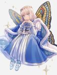  1boy bangs blue_cape blue_eyes blush bug butterfly_wings cape closed_eyes diamond_hairband fairy fate/grand_order fate_(series) fur-trimmed_cape fur_trim highres looking_at_viewer male_focus medium_hair moth oberon_(fate) shichimi_(ftlvampire32) silver_hair smile solo white_background wings 