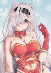  1girl animal_ears arknights aurora_(arknights) bangs bare_arms bare_shoulders bear_ears black_hairband blue_background blue_eyes breasts chinese_commentary cleavage commentary_request gloves hair_over_one_eye hairband hand_up highres large_breasts long_hair looking_at_viewer navel red_gloves shi_huaan_ling_feeng silver_hair solo strapless upper_body very_long_hair 