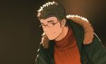  1boy bara black_hair brown_background brown_eyes closed_mouth coat fur-trimmed_coat fur_trim glasses green_coat looking_at_viewer male_focus motoori_shiro red_sweater ribbed_sweater short_hair sideburns smile solo sweater tokyo_afterschool_summoners turtleneck tyou upper_body 