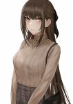  1girl bag bangs blush breasts brown_eyes brown_hair brown_sweater closed_mouth eyebrows_visible_through_hair girls&#039;_frontline green_hair hair_ornament hairclip handbag highres jewelry large_breasts long_hair long_sleeves looking_at_viewer m4a1_(girls&#039;_frontline) multicolored_hair necklace selcky simple_background solo streaked_hair sweater 