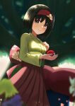  1girl absurdres bangs black_hair blurry brown_eyes closed_mouth commentary_request depth_of_field erika_(pokemon) eyelashes floral_print from_below green_kimono hairband hakama hakama_skirt highres holding holding_poke_ball japanese_clothes kimono looking_at_viewer looking_down poke_ball poke_ball_(basic) pokemon pokemon_(creature) pokemon_(game) pokemon_lgpe red_hairband red_hakama ryoha_kosako short_hair skirt smile vileplume 