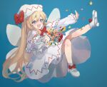  1girl blonde_hair blouse blue_background blue_eyes boots bow bowtie capelet commentary_request fairy fairy_wings flower footwear_bow frilled_blouse frilled_capelet frilled_sleeves frills happy hat hat_bow highres kani_nyan lily_white long_hair long_sleeves open_mouth outstretched_arms red_bow red_bowtie simple_background skirt touhou very_long_hair white_blouse white_capelet white_footwear white_headwear white_skirt wings 