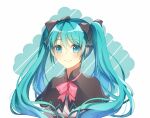 1girl aryuma772 bangs black_bow black_capelet blue_eyes blue_hair bow bowtie capelet closed_mouth eyebrows_visible_through_hair hair_between_eyes hair_bow hatsune_miku highres long_hair pink_bow pink_bowtie shiny shiny_hair shirt smile solo twintails upper_body very_long_hair vocaloid white_background white_shirt 