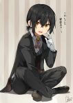  1boy black_hair black_suit dated eyebrows_visible_through_hair formal gloves hair_between_eyes hair_ornament highres indian_style looking_at_viewer mashiro_(nijisanji) nijisanji sitting suit tail tarachine virtual_youtuber white_gloves yellow_eyes 