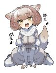  1girl beige_coat beige_shorts blush bunngaku_mayuge coat commentary elbow_gloves fingerless_gloves fur_collar fur_trim gloves highres horns kemono_friends looking_at_viewer multicolored_hair open_mouth pantyhose puffy_shorts sheep_(kemono_friends) sheep_girl sheep_horns sheep_tail short_hair short_sleeves shorts sitting solo tail translated white_fur white_gloves white_hair white_legwear 