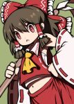  1girl armpit_peek ascot beeru_(veil8801) blush bow bright_pupils brown_hair detached_sleeves eyebrows_behind_hair gohei green_background hair_bow hair_tubes hakurei_reimu hand_on_hip highres holding holding_stick looking_at_viewer midriff navel red_eyes red_skirt ribbon-trimmed_sleeves ribbon_trim sarashi simple_background skirt solo stick touhou triangle_mouth white_pupils wide_sleeves 