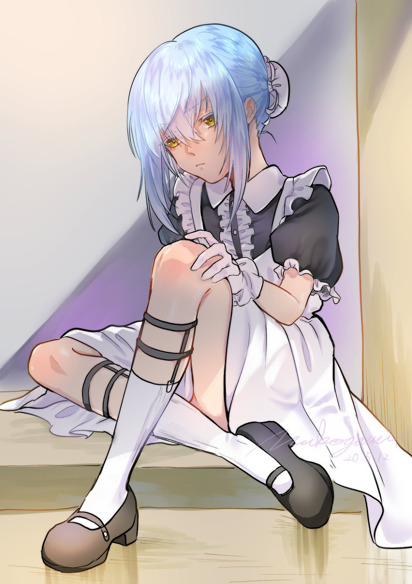 1other apron black_footwear blue_hair gloves hair_between_eyes highres humanization maid maid_apron nukogami_(minniecatlove21) rimuru_tempest tensei_shitara_slime_datta_ken white_gloves yellow_eyes