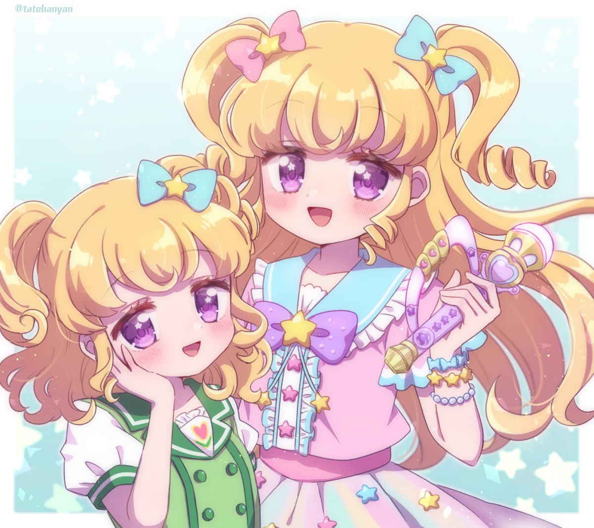 2girls :d avocado_academy_school_uniform blonde_hair blue_background blue_bow blue_sailor_collar bow bracelet center_frills commentary_request dual_persona frills green_shirt hair_bow hair_ornament hand_on_own_cheek hand_on_own_face holding holding_microphone idol_clothes idol_time_pripara jewelry long_hair looking_at_viewer microphone multiple_girls open_mouth pink_bow pink_shirt pretty_series pripara puffy_short_sleeves puffy_sleeves purple_bow purple_eyes ringlets sailor_collar school_uniform shirt short_hair short_sleeves smile star_(symbol) star_hair_ornament tabana two_side_up upper_body yumekawa_yui