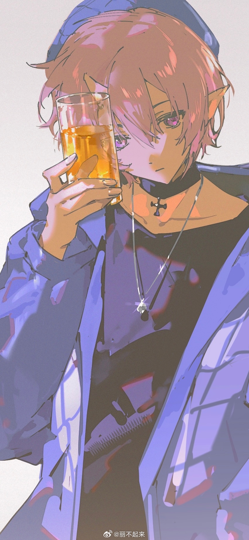 1boy alcohol beer beret black_choker black_shirt blue_hat blue_jacket blue_sleeves chinese_commentary choker closed_mouth collarbone commentary_request cross cross_choker drink expressionless fingernails glass grey_background hair_between_eyes hat highres holding holding_drink hood hood_down hooded_jacket jacket jewelry libuqilai long_sleeves looking_at_viewer male_focus open_clothes open_jacket original pendant pink_hair pointy_ears purple_eyes shirt short_hair simple_background solo sparkle upper_body weibo_watermark