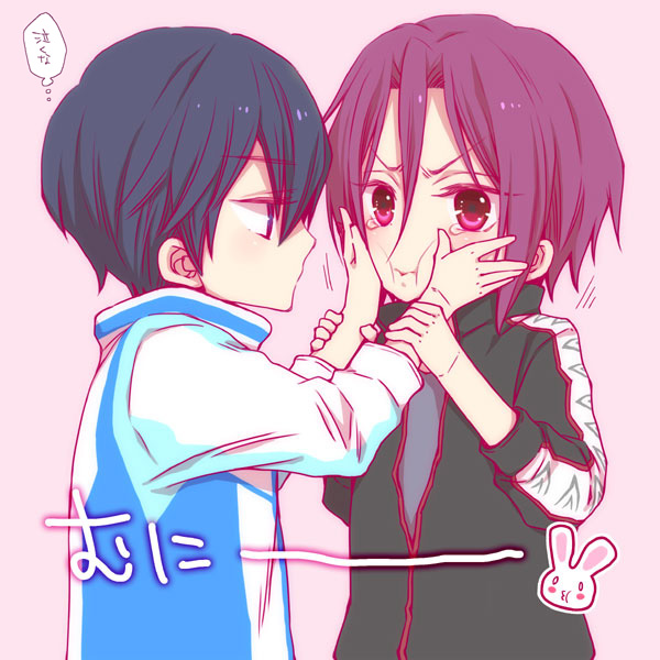 2boys black_hair black_jacket blue_jacket cheek_squash chibi closed_mouth eye_contact free! hair_between_eyes hands_on_another's_cheeks hands_on_another's_face hands_on_another's_wrists jacket long_sleeves looking_at_another male_focus matsuoka_rin mishima_kazuhiko multiple_boys nanase_haruka_(free!) pink_background purple_eyes purple_hair rabbit short_hair simple_background translation_request