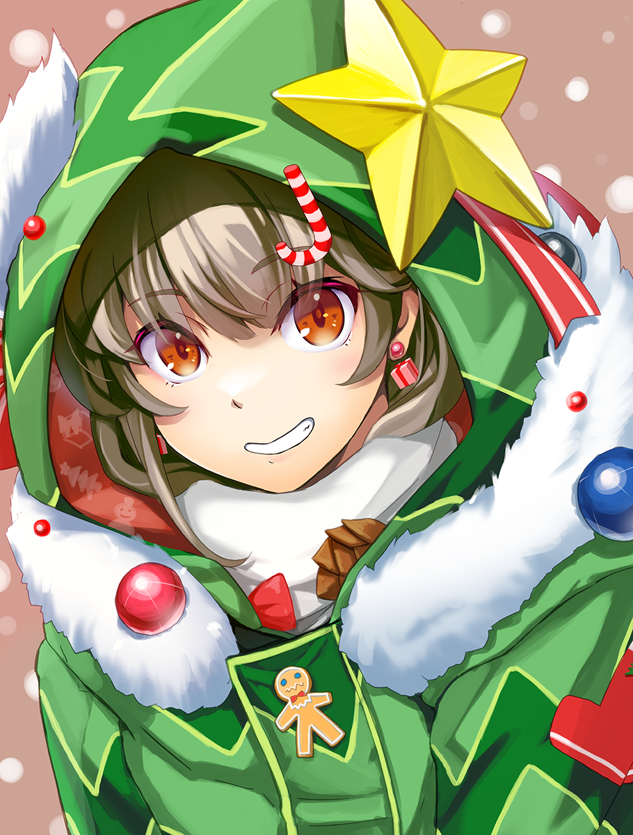 bangs box brown_background brown_hair candy candy_cane christmas commentary_request earrings food fur-trimmed_jacket fur_trim gift gift_box green_jacket grin highres hood hood_up hooded_jacket jacket jewelry looking_at_viewer orange_eyes original simple_background smile star_(symbol) thick_eyebrows turtleneck wapokichi