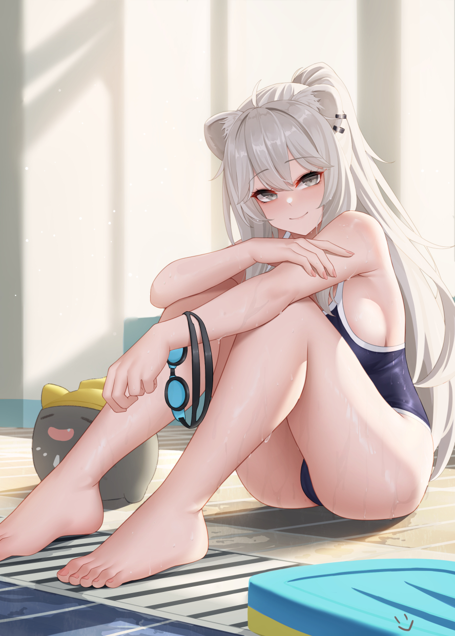 1girl alternate_costume animal_ears blue_one-piece_swimsuit breasts closed_mouth competition_swimsuit goggles_around_arm grey_eyes highres hololive knees_up large_breasts lion_ears lion_girl long_hair looking_at_viewer one-piece_swimsuit ponytail poolside shishiro_botan sitting smile ssrb_(shishiro_botan) swimsuit thighs virtual_youtuber wei_xiao wet white_hair