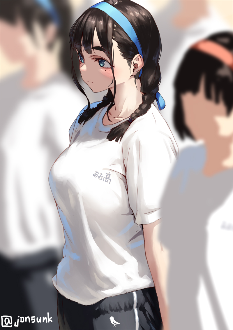 4girls blue_eyes blue_hairband blurry blurry_background blush braid breasts closed_mouth clothes_writing collarbone commentary_request faceless faceless_female hairband jonsun medium_breasts mole mole_under_eye multiple_girls original shirt short_sleeves sidelocks solo_focus tamami_(jonsun) translation_request twin_braids twitter_username white_shirt