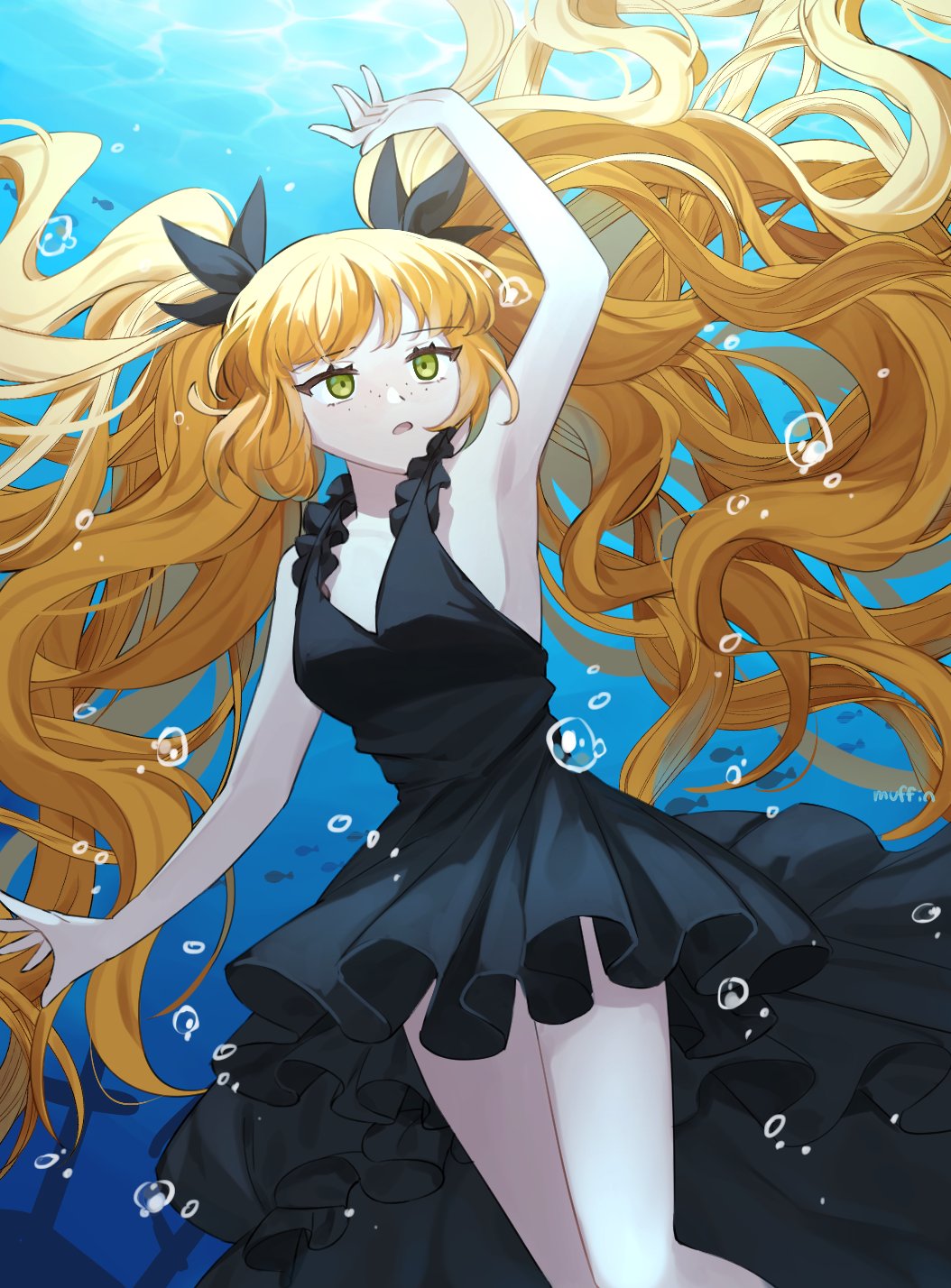 1girl arm_up bare_arms bare_legs black_bow black_dress bow breasts commentary cosplay dress floating_hair freckles green_eyes hatsune_miku hatsune_miku_(cosplay) highres ishmael_(limbus_company) korean_commentary limbus_company long_hair love_mintchoco medium_breasts orange_hair parted_lips project_moon shinkai_shoujo_(vocaloid) sidelocks sleeveless sleeveless_dress solo twintails underwater very_long_hair