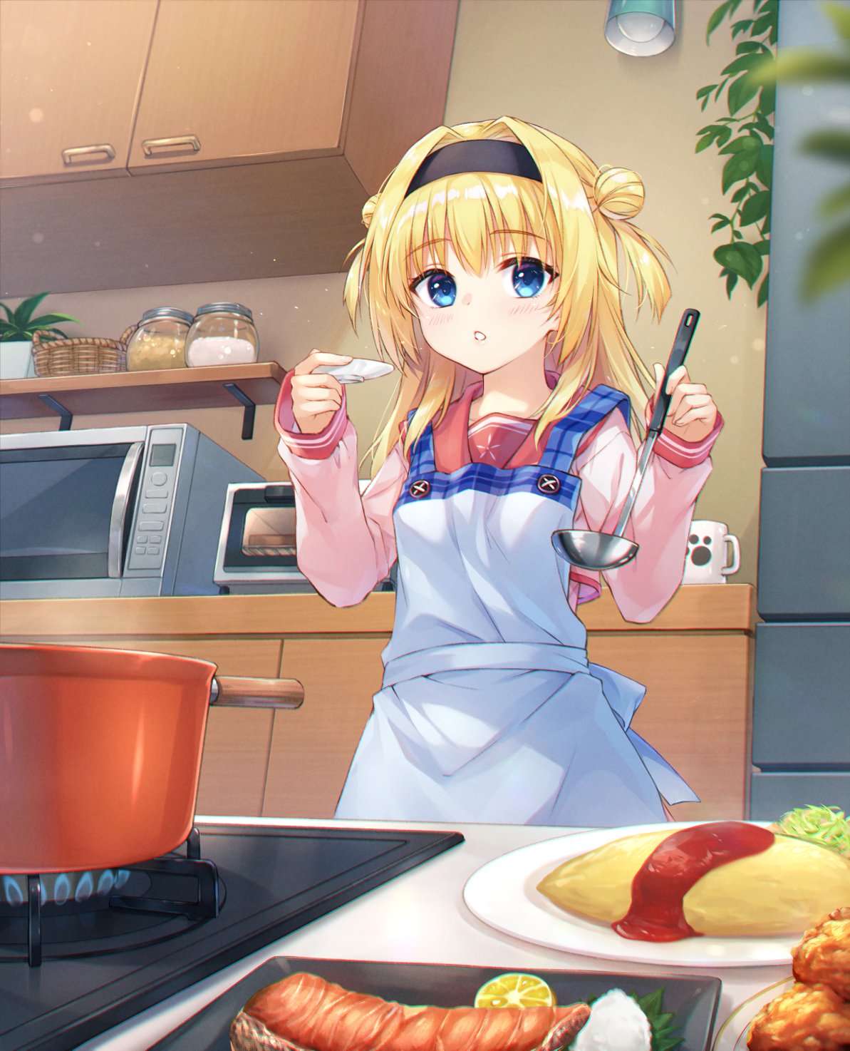 1girl apron black_hairband blonde_hair blue_apron blue_eyes blurry blush breasts chitose_sana cofetaru commentary cooking cowboy_shot depth_of_field double_bun eyelashes eyes_visible_through_hair fingernails food foreshortening hair_between_eyes hair_bun hair_intakes hairband hands_up highres holding holding_ladle holding_plate indoors ketchup kitchen ladle long_hair looking_at_viewer microwave omelet omurice parted_lips pink_shirt plate red_sailor_collar refrigerator sailor_collar school_uniform serafuku shirt sidelocks sleeves_past_wrists small_breasts solo standing steam stove tenshinranman two_side_up