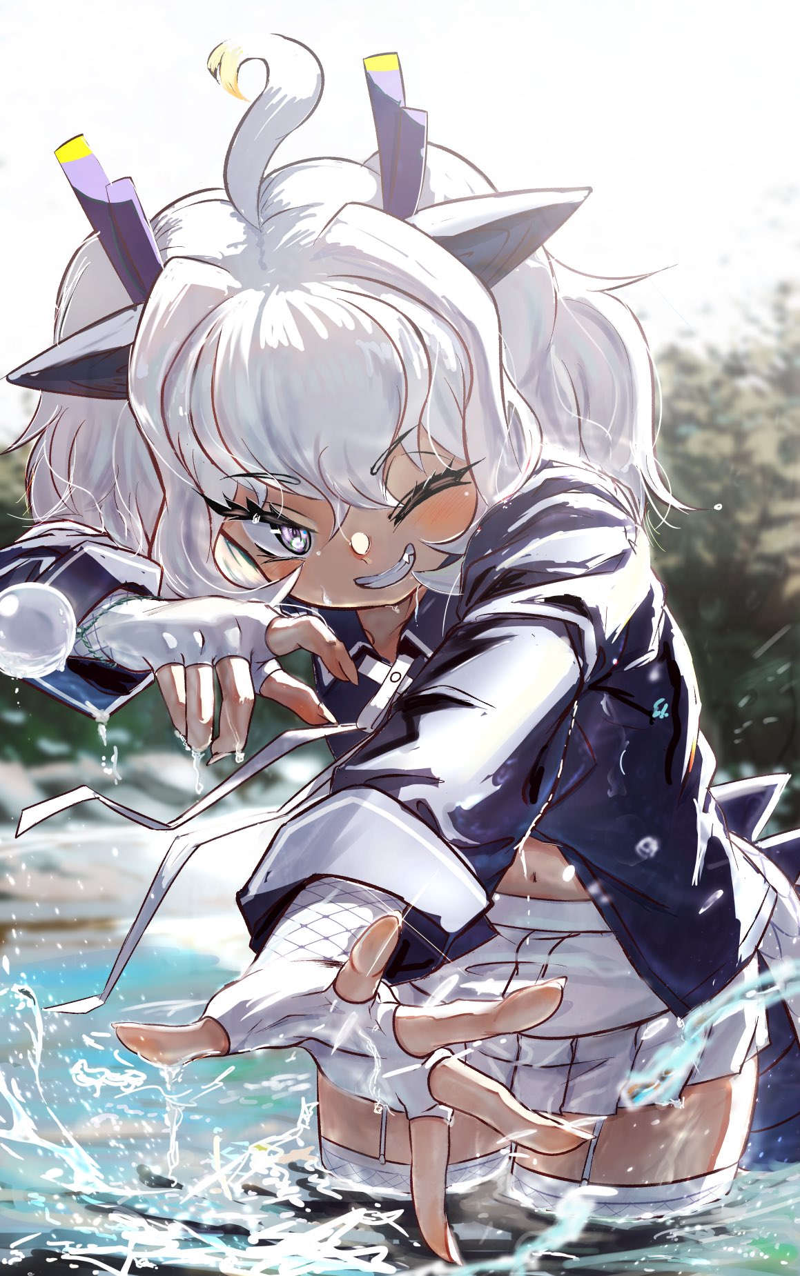 1girl blush dragon_ears dragon_girl dragon_horns dragon_tail extra_ears fingerless_gloves fuji_takanasu gloves grey_hair highres horns kemono_friends kemono_friends_3 long_hair looking_at_viewer multicolored_hair navel one_eye_closed open_mouth partially_submerged purple_eyes shirt skirt smile solo splashing tail thighhighs water white_dragon_(kemono_friends) white_hair