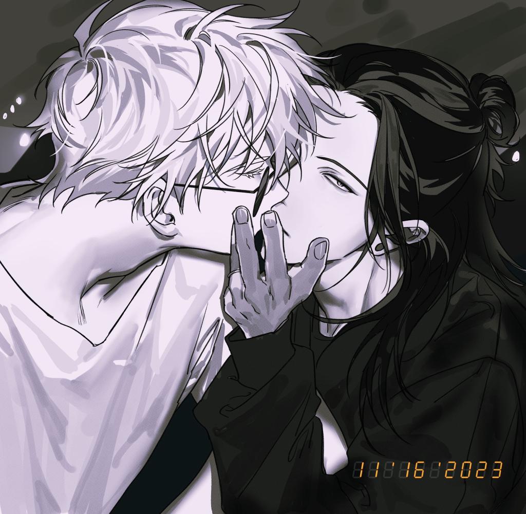 2boys black_hair black_hoodie closed_eyes couple dated earrings getou_suguru gojou_satoru greyscale hair_bun hand_up hood hoodie jewelry jujutsu_kaisen kiss long_hair looking_to_the_side messy_hair monochrome multiple_boys my_onenon1y round_eyewear shirt short_hair single_hair_bun stud_earrings sunglasses upper_body white_hair white_shirt yaoi