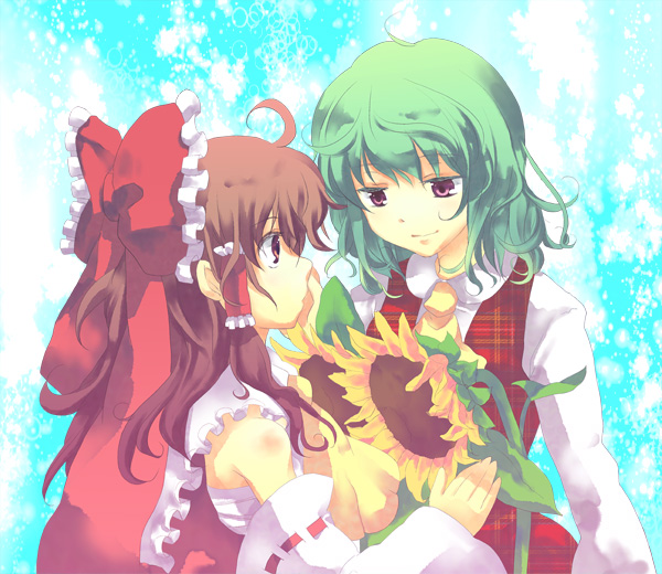 akarino_(yucco) ascot bad_id bad_pixiv_id bow brown_hair detached_sleeves eye_contact flower green_hair hair_bow hair_tubes hakurei_reimu hand_on_another's_face kazami_yuuka light_smile looking_at_another multiple_girls plaid plaid_skirt plaid_vest red_eyes sarashi skirt skirt_set smile sunflower touhou unmoving_pattern vest