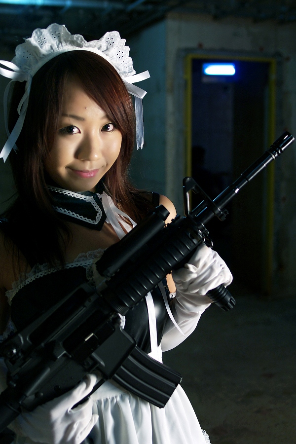 assault_rifle cosplay gun m4_carbine maid photo rifle smile solo weapon