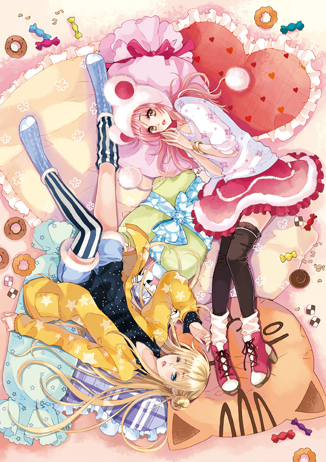 animal_ears bad_id bad_pixiv_id black_legwear bow candy cat checkerboard_cookie cookie copyright_request doughnut food frilled_pillow frills hat heart jacket lissa multiple_girls pillow pon_de_ring shorts skirt striped striped_legwear stuffed_animal stuffed_toy sweater thighhighs upside-down vertical-striped_legwear vertical_stripes