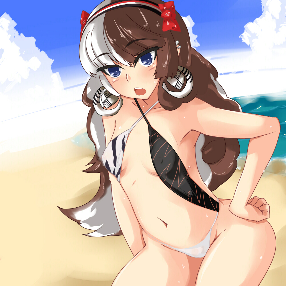 alternate_costume bad_id bad_pixiv_id bare_shoulders beach bikini blue_eyes blue_sky bow brown_hair cloud collarbone covered_nipples day flat_chest hairband hand_on_hip houga_(sangokushi_taisen) imacchi long_hair multicolored_hair navel open_mouth outdoors sangokushi_taisen see-through sky solo swimsuit two-tone_hair very_long_hair water wet white_hair