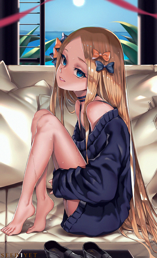 1girl abigail_williams_(fate/grand_order) bangs banned_artist bare_shoulders barefoot black_bow black_footwear black_sweater blonde_hair blue_eyes blue_sky blush bow commentary_request couch day fate/grand_order fate_(series) feet forehead hair_bow head_tilt horizon indoors knees_up loafers long_hair looking_at_viewer looking_to_the_side nail_polish ocean off_shoulder on_couch orange_bow parted_bangs parted_lips pillow pink_nails shoes shoes_removed sitting sky solo sun sweater toenails upper_teeth very_long_hair viola_(seed) water