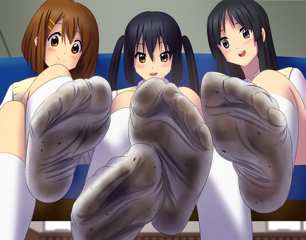 3girls ?? akiyama_mio black_hair brown_hair footwear hirasawa_yui k-on! multiple_girls nakano_azusa pii pii_(taromura) pixiv_thumbnail resized socks ã´ãƒ¼