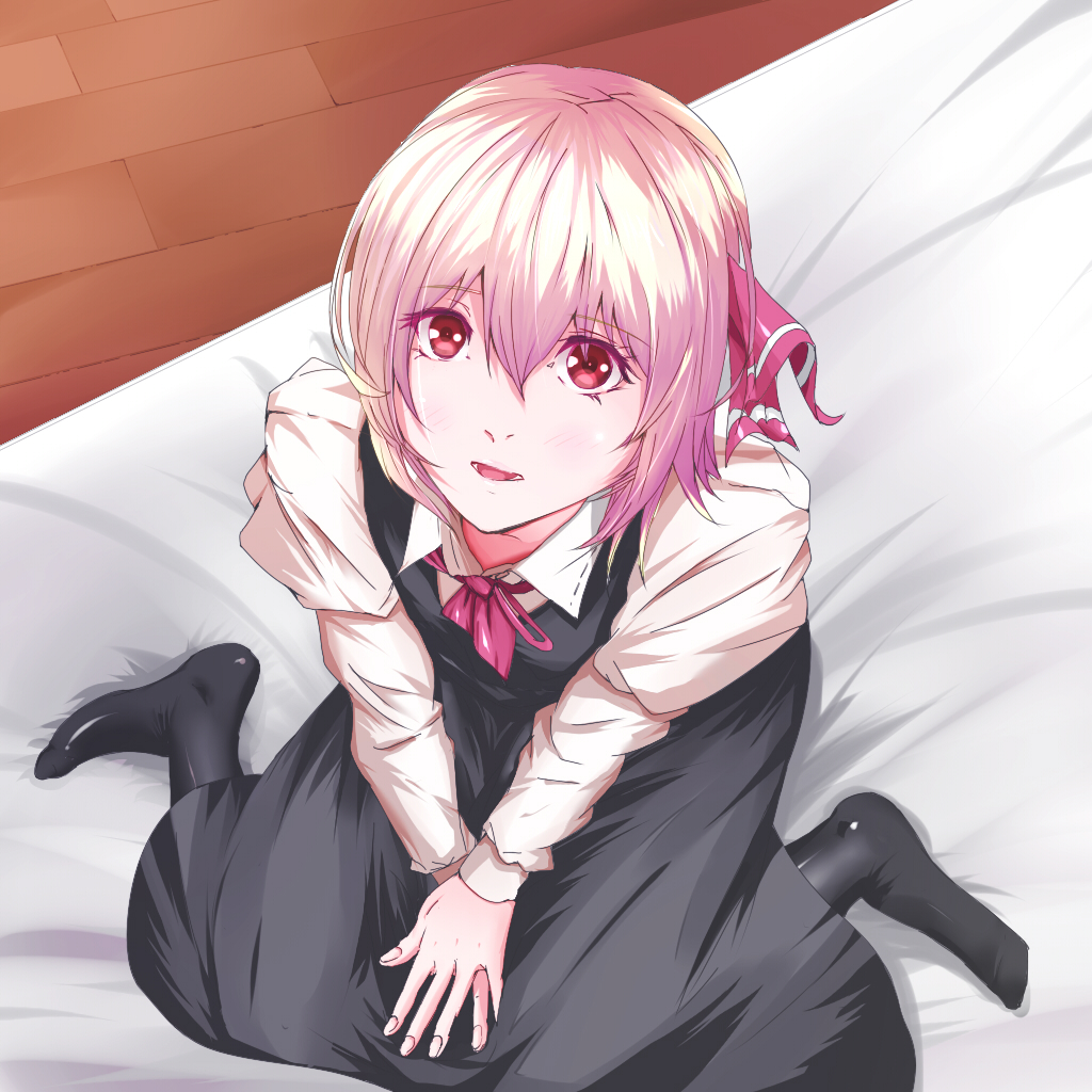 bad_feet bed face looking_up open_mouth rumia sitting solo touhou v_arms winnpusu