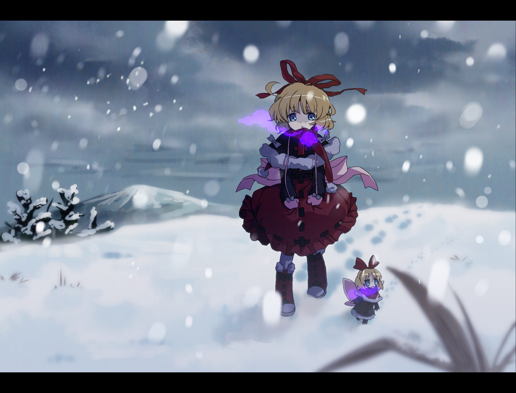 amo blonde_hair blue_eyes boots bow capelet doll dress hair_bow hair_ribbon letterboxed matching_su-san medicine_melancholy mittens open_mouth ribbon short_hair snow snowing solo su-san touhou wings winter winter_clothes