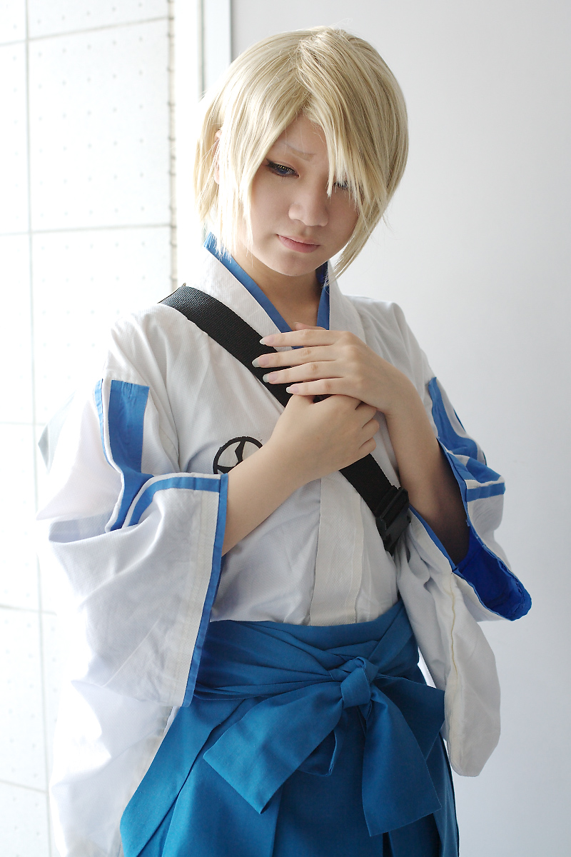 bleach cosplay crossdressing crossplay highres kira_izuru momoneko_haru photo