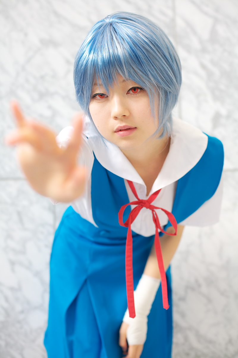 ayanami_rei blue_hair cosplay highres kanata_(model) neon_genesis_evangelion photo