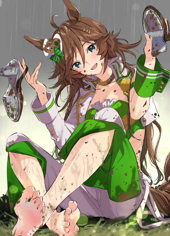 1girl ahoge animal_ears bandeau barefoot blue_eyes breasts brown_hair choker commentary_request crop_top cropped_jacket crossed_legs dirty dirty_clothes dirty_face dirty_feet dirty_hands feet full_body grass green_bandeau green_shirt grey_sky hair_between_eyes hair_ornament hairclip hands_up hat head_tilt high_heels holding holding_shoes horse_ears horse_girl horse_tail indian_style jacket long_hair looking_at_viewer mini_hat mini_top_hat misu_kasumi mr._c.b._(umamusume) mud on_grass on_ground open_clothes open_jacket open_mouth outdoors pants rain shirt shoes single_sleeve single_wrist_cuff sitting sky small_breasts smile soles solo tail toes top_hat umamusume white_hat white_jacket white_pants wrist_cuffs