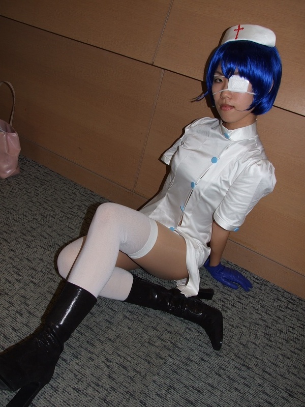 boots cosplay eyepatch gloves ikkitousen nurse nurse_uniform photo ryomou_shimei ryomou_shimei_(cosplay) sakura_marimo thigh-highs thighhighs