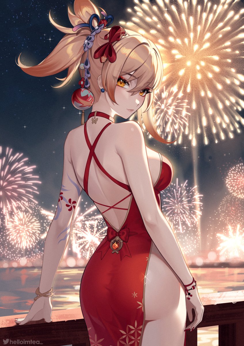 1girl alternate_costume arm_tattoo ass backless_dress backless_outfit bare_arms bare_back bare_shoulders blonde_hair bow breasts commentary cowboy_shot dress fireworks from_behind genshin_impact helloimtea highres long_hair looking_at_viewer looking_back medium_breasts night night_sky outdoors ponytail red_bow red_dress sky sleeveless sleeveless_dress smile solo standing tattoo yellow_eyes yoimiya_(genshin_impact)