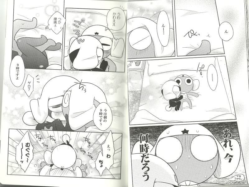black_and_white blush comic duo frog gay hug japanese_text keronian keroro male monochrome sex sgt._frog tamama text