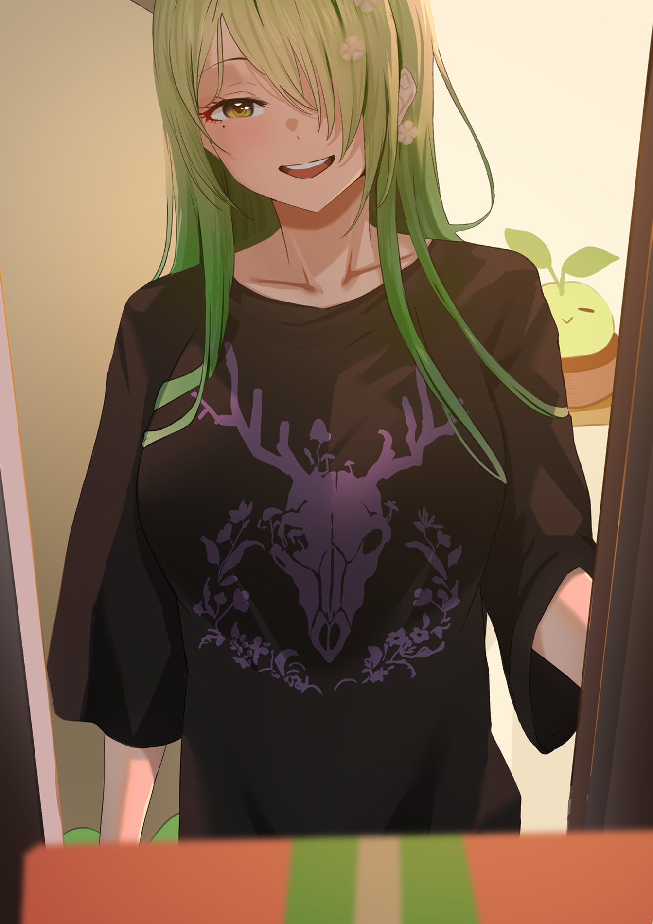 1girl ceres_fauna ceres_fauna_(goth) flower green_hair hair_flower hair_ornament hair_over_one_eye highres hololive hololive_english long_hair looking_at_viewer loose_clothes loose_shirt open_mouth redi_(rasec_asdjh) sapling_(ceres_fauna) shirt smile solo t-shirt virtual_youtuber