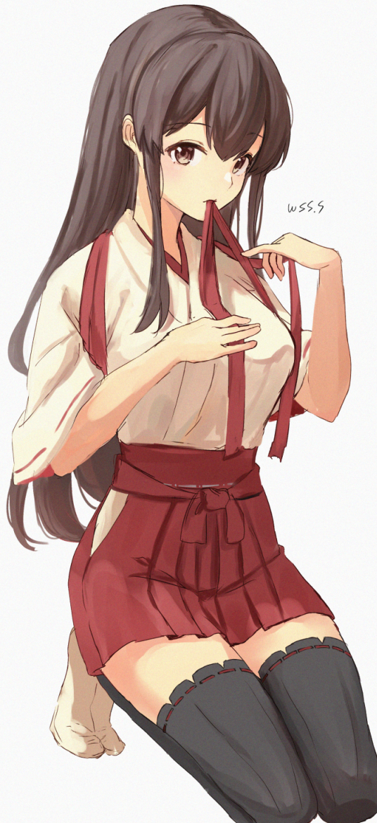 1girl akagi_(kancolle) artist_name black_thighhighs breasts brown_eyes brown_hair commentary_request full_body hair_between_eyes hakama hakama_skirt japanese_clothes kantai_collection kimono large_breasts long_hair mouth_hold red_hakama seiza short_sleeves simple_background sitting skirt solo thighhighs white_background white_kimono wss_(nicoseiga19993411)