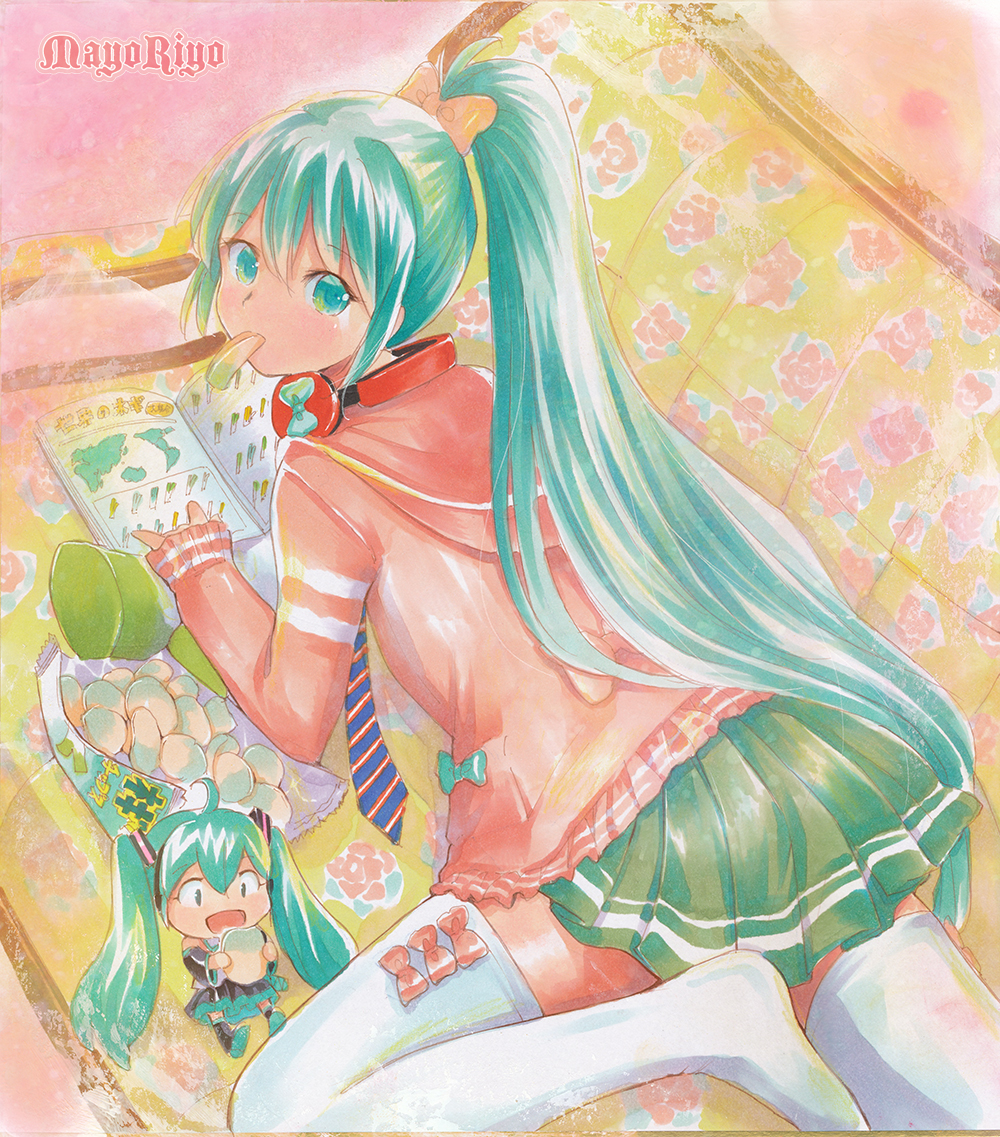aqua_eyes aqua_hair book chibi couch eating hatsune_miku headphones headphones_around_neck long_hair looking_at_viewer looking_back mayo_riyo mouth_hold multiple_girls necktie open_mouth ponytail project_diva_(series) project_diva_f ribbon_girl_(module) skirt spring_onion thighhighs traditional_media very_long_hair vocaloid