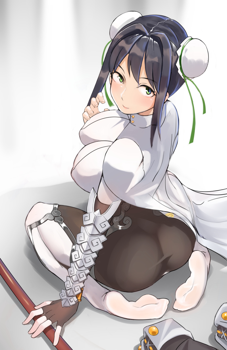 arm_guards ass ayakumo bangs black_hair blush bodysuit breasts bun_cover cape chinese_clothes closed_mouth double_bun eyebrows_visible_through_hair fate/grand_order fate_(series) feet green_eyes highres large_breasts looking_back no_shoes polearm qin_liangyu_(fate) sidelocks simple_background sitting skin_tight smile soles solo spear wariza weapon white_cape