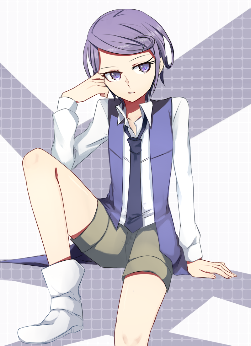 androgynous aoki_shizumi bad_id bad_pixiv_id casual dokidoki!_precure kenzaki_makoto necktie precure purple_eyes purple_hair short_hair shorts sitting solo