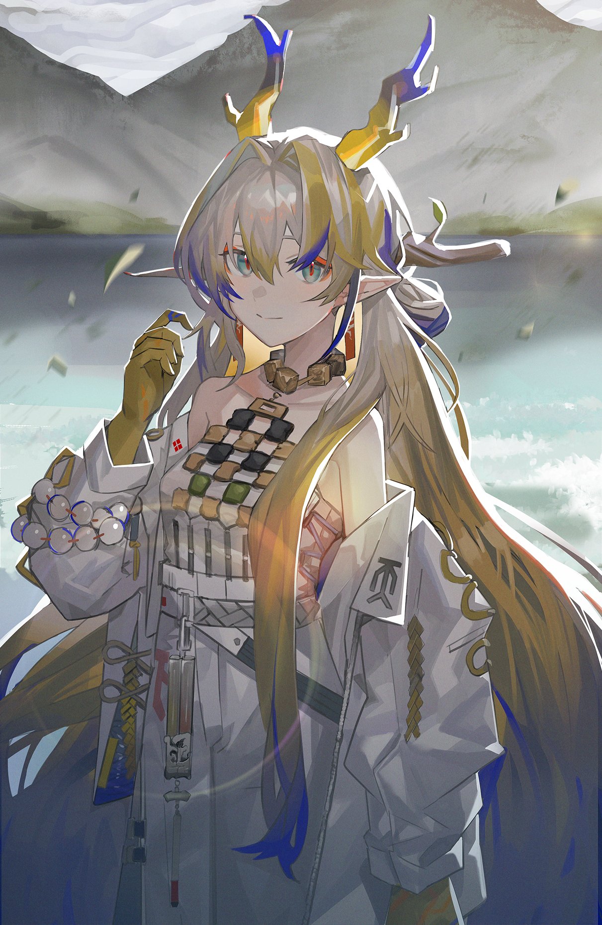 1girl arknights arm_at_side bare_shoulders beads belt blonde_hair closed_mouth cowboy_shot dragon_girl dragon_horns earrings green_eyes grey_hair hair_between_eyes hand_up highres horns jacket jewelry lens_flare long_hair long_sleeves looking_at_viewer multicolored_hair necklace neumo off_shoulder open_clothes open_jacket orange_pupils outdoors pants pointy_ears purple_hair purple_horns shu_(arknights) smile solo standing strapless tube_top very_long_hair white_belt white_jacket white_pants white_tube_top yellow_horns