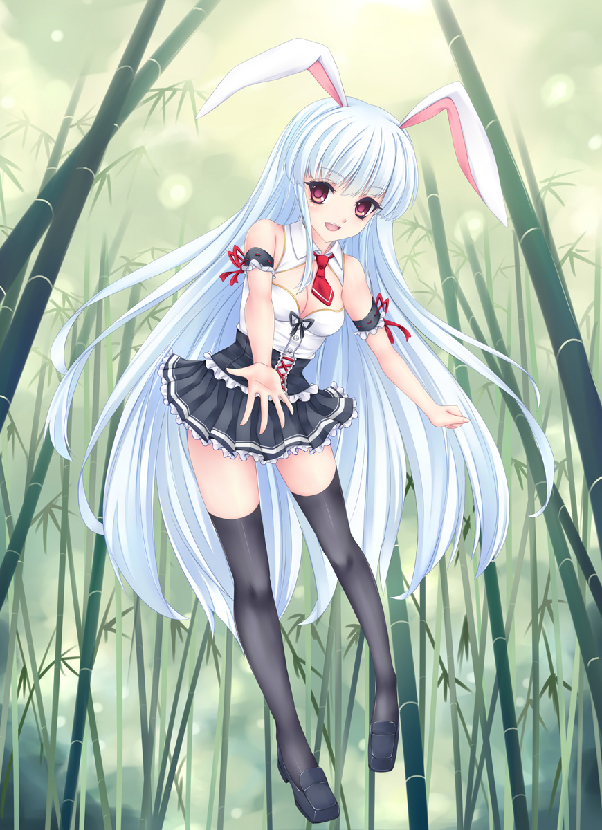alternate_costume alternate_hair_color animal_ears bamboo bamboo_forest black_legwear blush breasts bunny_ears cleavage forest fred0092 highres long_hair medium_breasts nature necktie red_eyes red_neckwear reisen_udongein_inaba silver_hair skirt smile solo thighhighs touhou