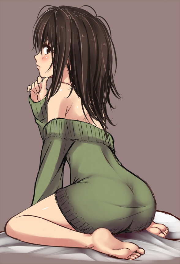 bad_id bad_pixiv_id bare_shoulders barefoot big_wednesday black_eyes black_hair chin_stroking long_hair looking_at_viewer naked_sweater off-shoulder_sweater off_shoulder original sitting solo sweater wariza