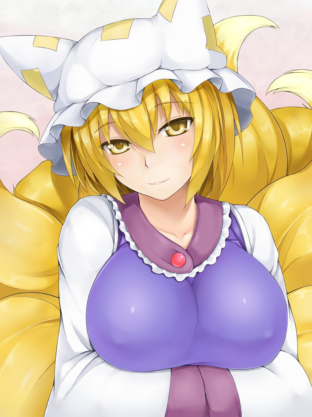 blonde_hair breasts collarbone dress fox_tail hands_in_opposite_sleeves hat head_tilt highres kyuubi large_breasts long_sleeves looking_at_viewer multiple_tails nikonikosiro pillow_hat smile solo tabard tail touhou upper_body white_dress yakumo_ran yellow_eyes