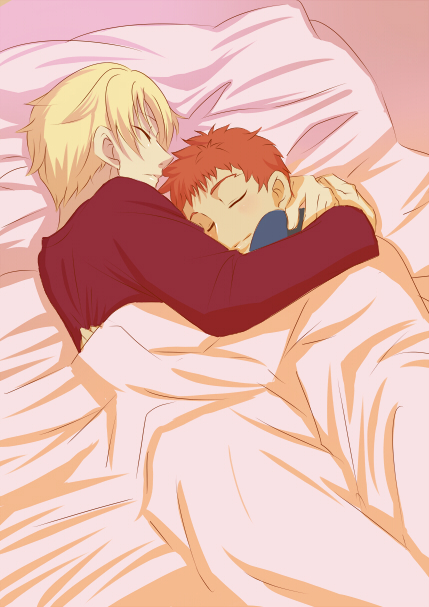 bed blonde_hair cuddling emiya_shirou fate/stay_night fate_(series) gilgamesh male_focus multiple_boys pillow sleeping smile under_covers urako yaoi