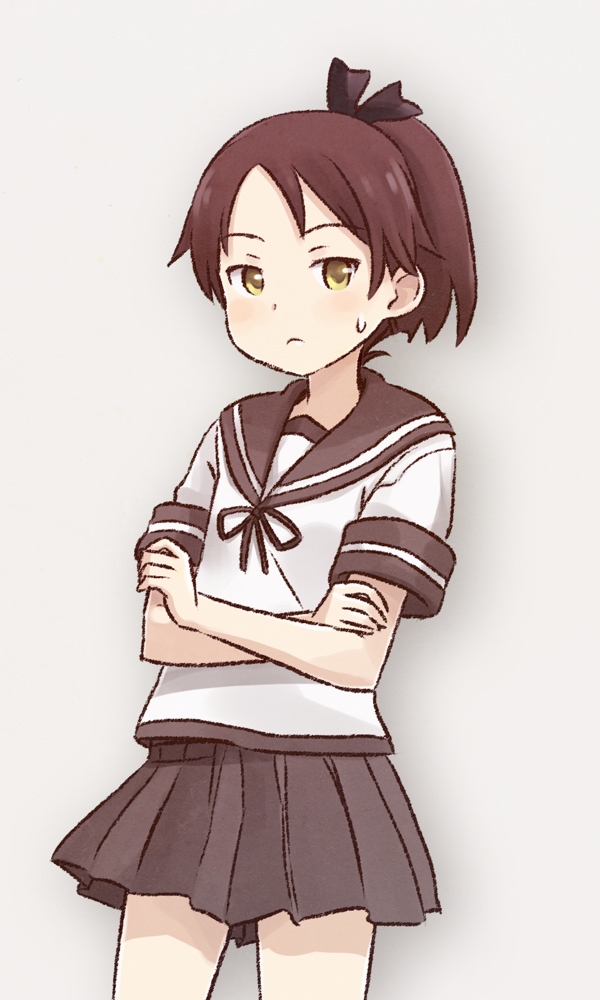 bow brown_hair cowboy_shot crossed_arms grey_background hair_bow kantai_collection looking_at_viewer pleated_skirt ponytail school_uniform serafuku shikinami_(kantai_collection) simple_background skirt solo sweat unyon yellow_eyes